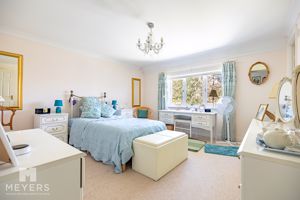 Photo 17- click for photo gallery